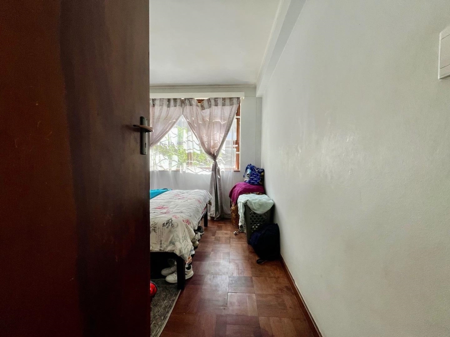 1 Bedroom Property for Sale in Wynberg Western Cape